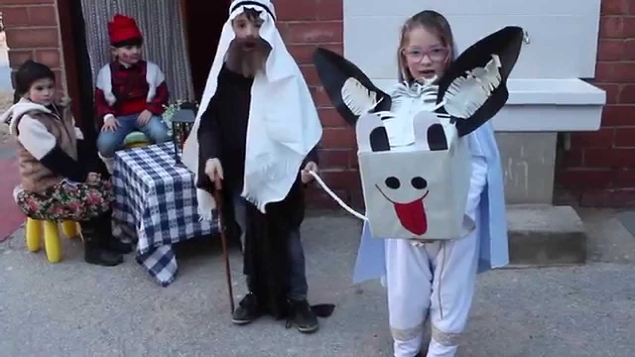 Pessebre vivent de P5 curs 2014-15 - Escola Pia de Terrassa