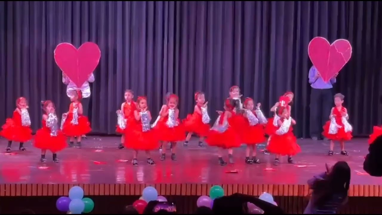 Little star ⭐ Lovely stage performance. Proud of my little doll’s Annual Day performance 😘