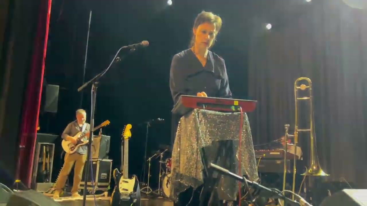 Stereolab - Melody is a wound - Paris, France - Le Trianon - 4 juin 2025
