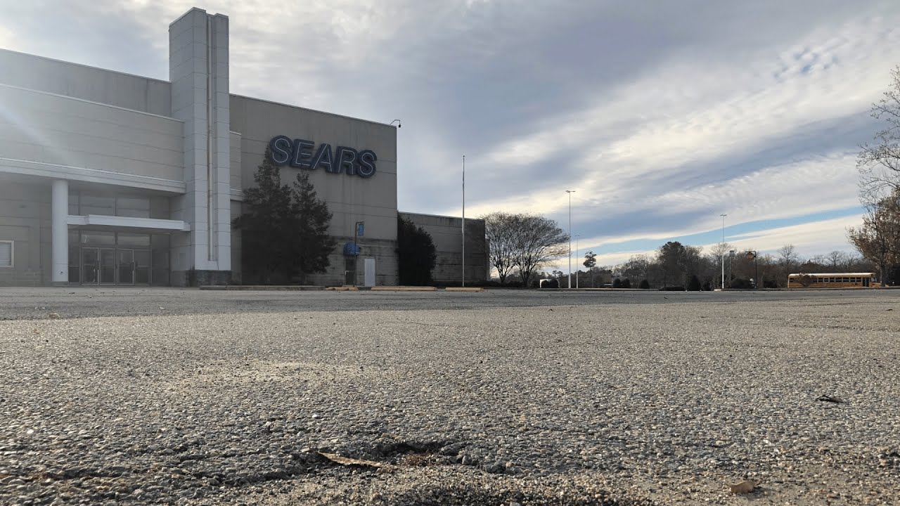 Sears at Chesterfield Towne Center: Richmond's Last Remaining Sears Location (CLOSED)