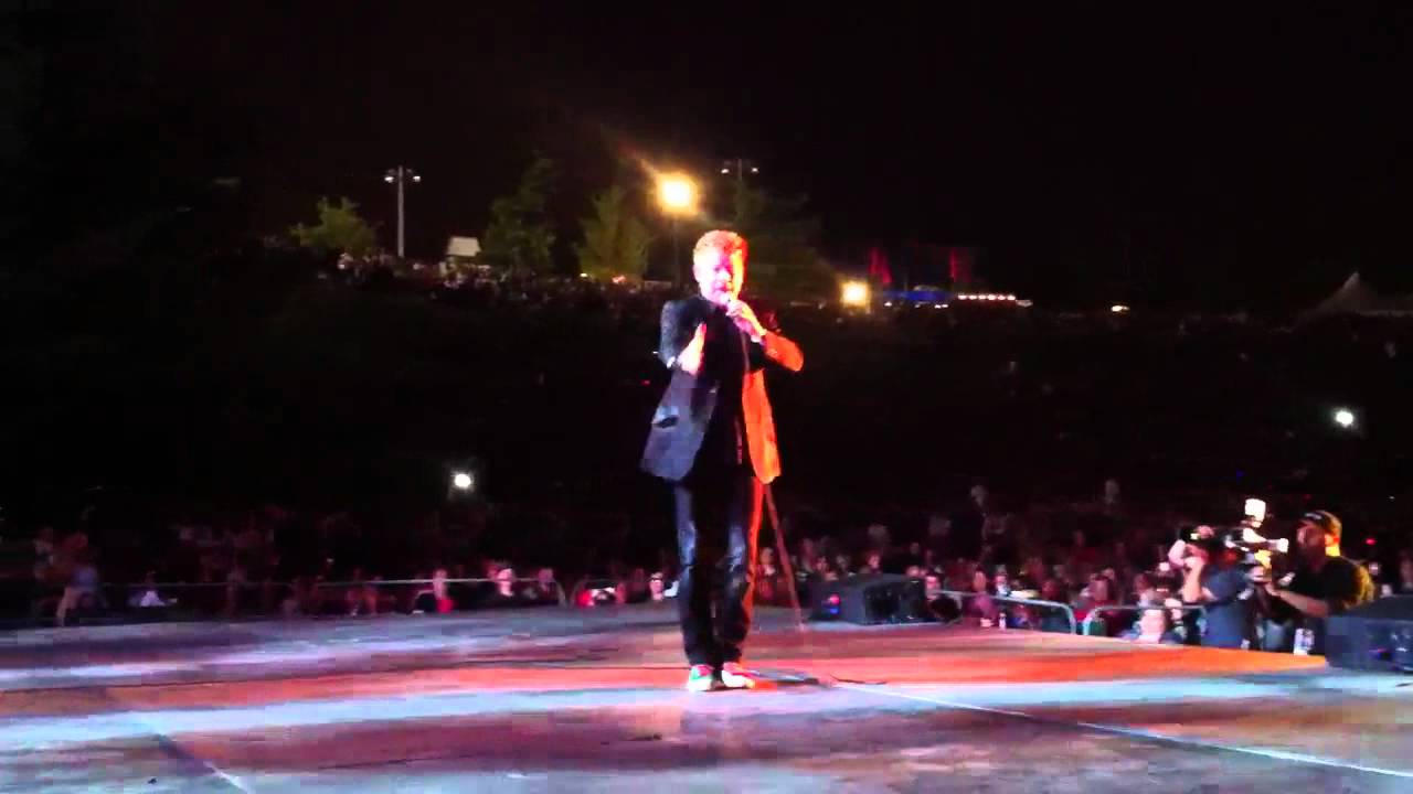 Roberto Leal in Toronto
