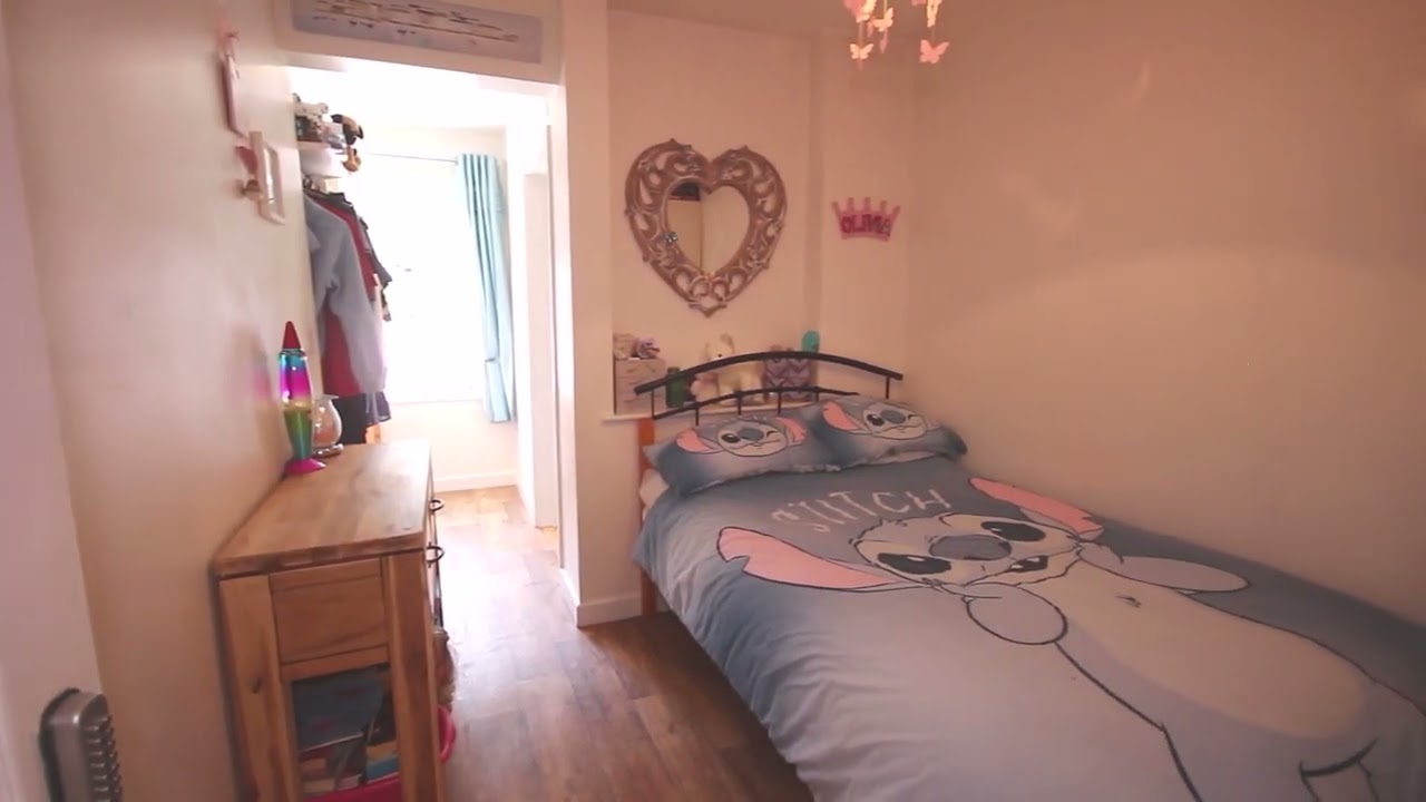 Property showcase, Valley Road