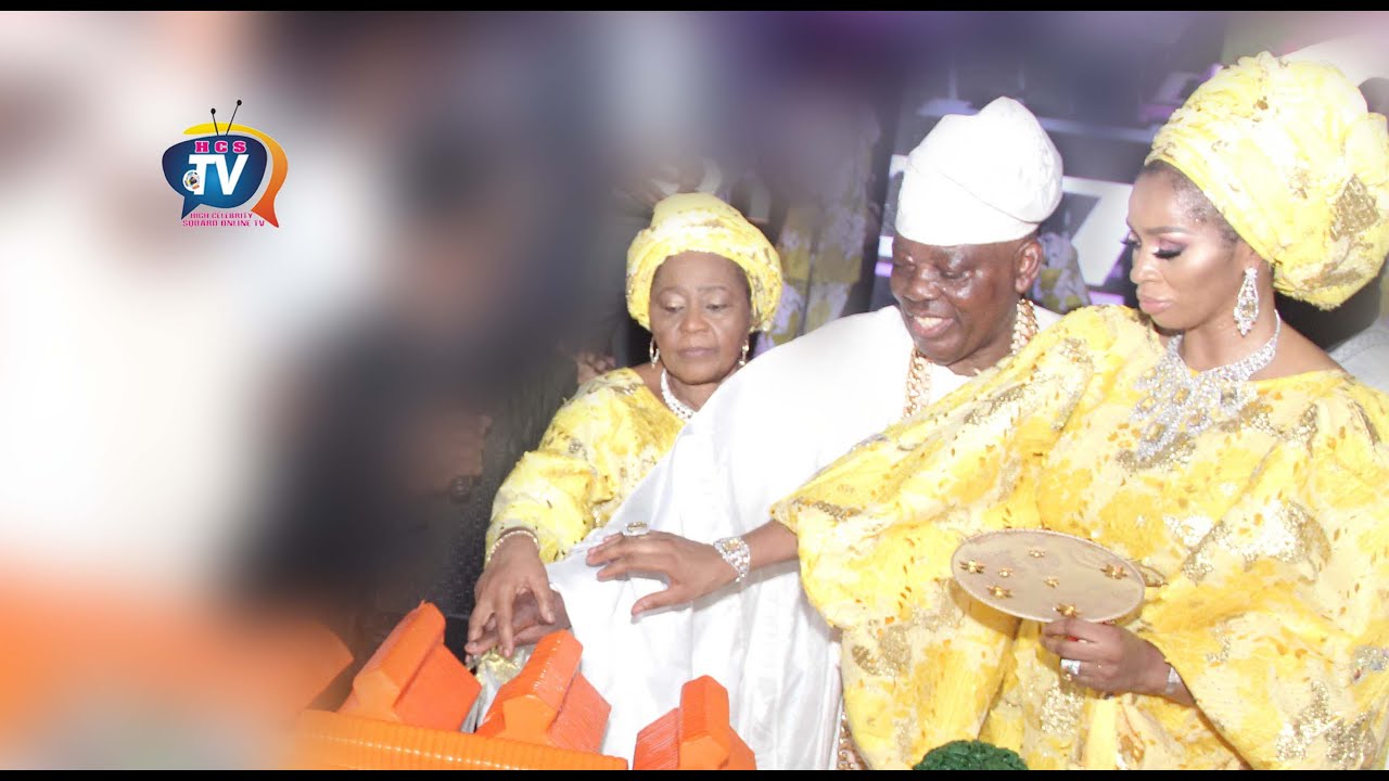How Okoya's Queens, Dr. Mrs Shade Okoya & Alhaja Kuburat Serenade Guest At Hubb''s 80th Birthday