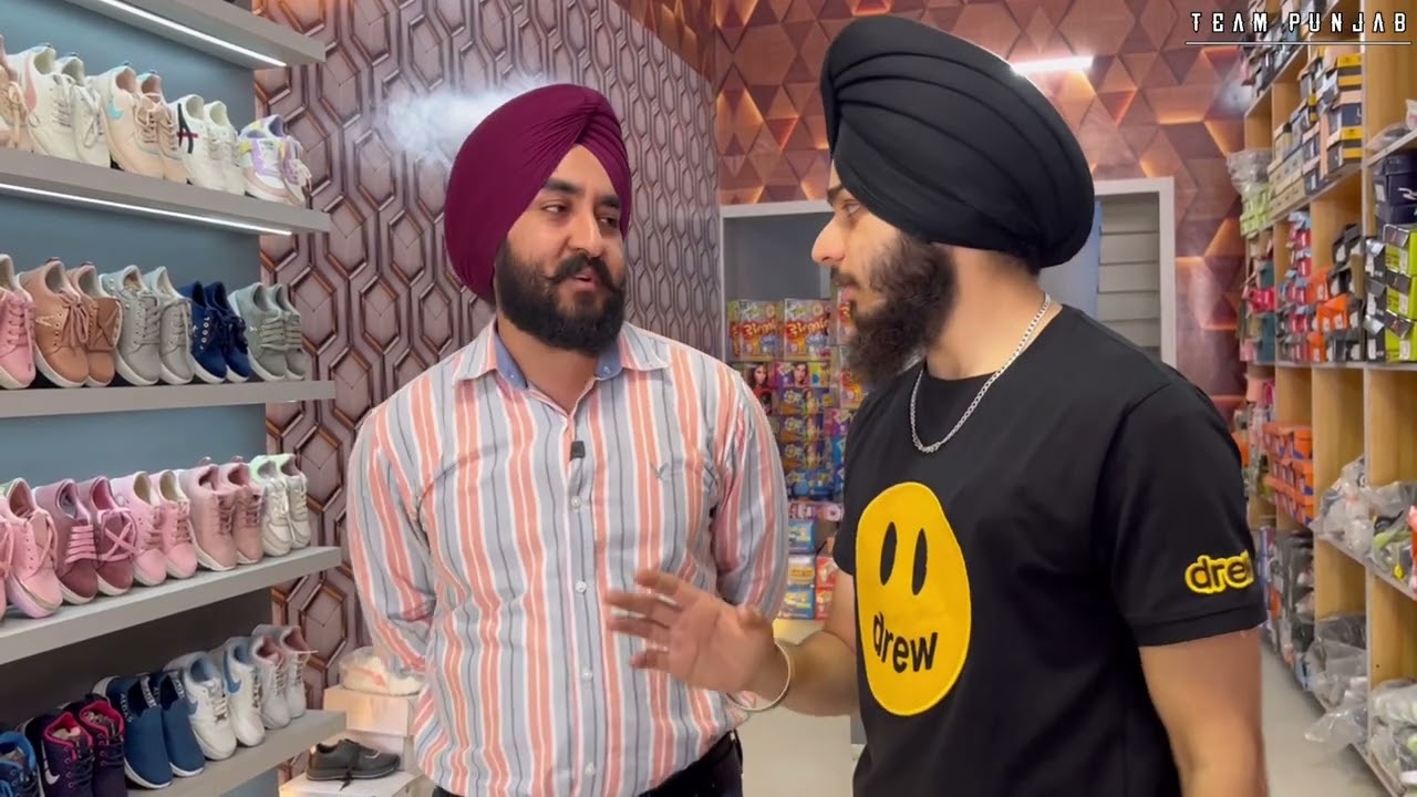ਅਜੀਬ ਗ੍ਰਾਹਕ 😂 Aukha Hi Bharwava #teampunjab #comedy #surindersingh #newsong #funny