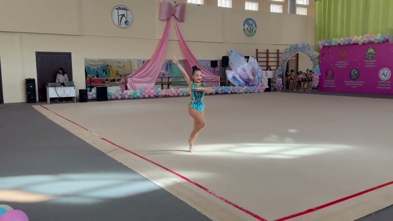 Я выиграла 2 место . Это мои первые соревнование 