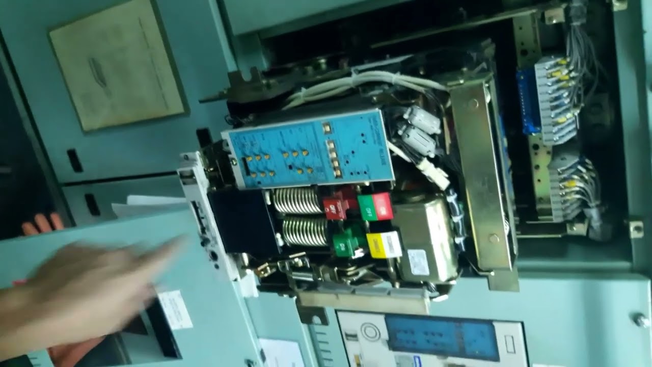 HOW TO MANUAL DISCHARGE AND CHARGED TERASAKI MAIN BREAKER