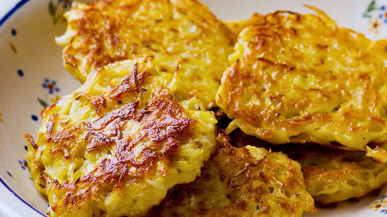If you have cabbage and 3 eggs, you need to try this recipe!