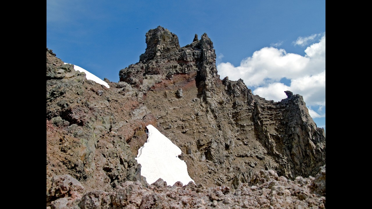 Three Fingered Jack 7,844 ft.