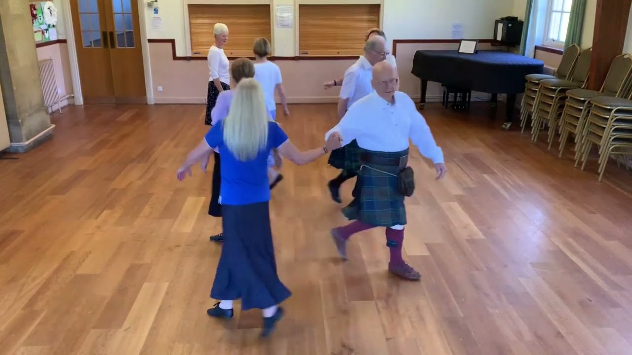 Scottish Country Dance - Margaret Allen of Cumbrae R 8 x 32     Jimmie Hill