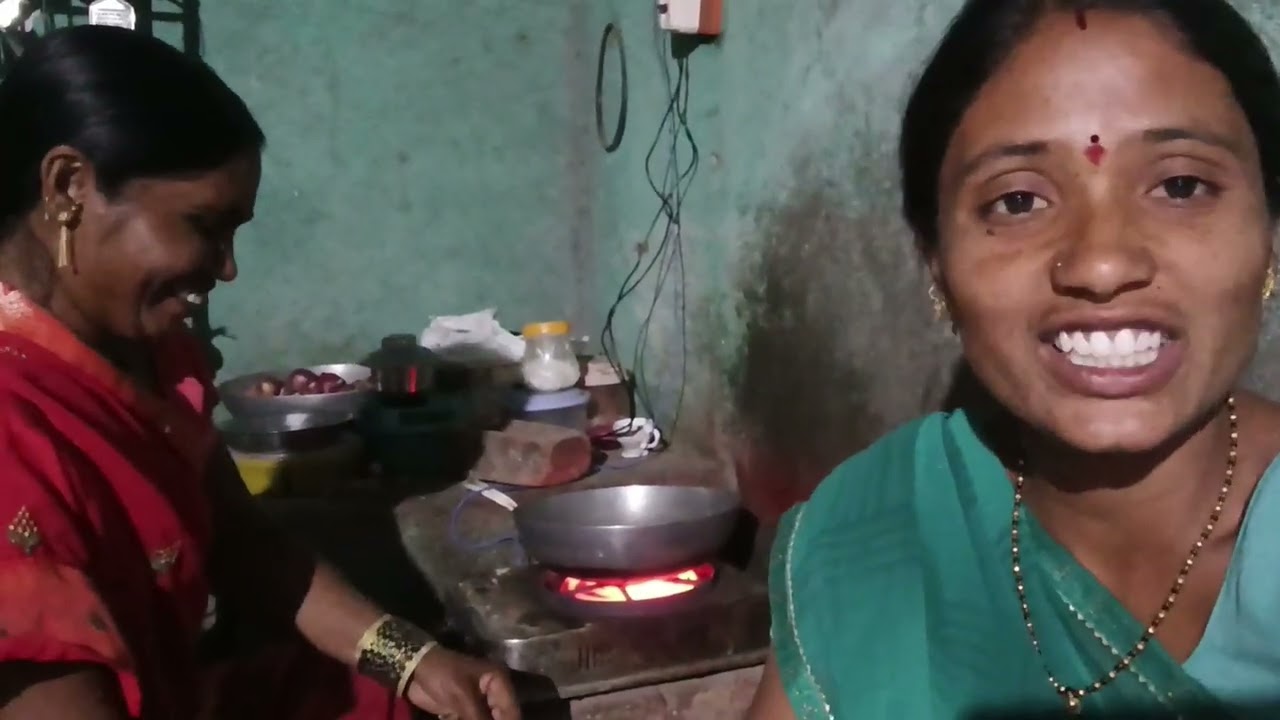 आज माझ्या मामीने मच्छी फ्रायचा बेत केलाय ।मामा मामीला कायम नाव ठेवतात 😭#गावठीपुनम 