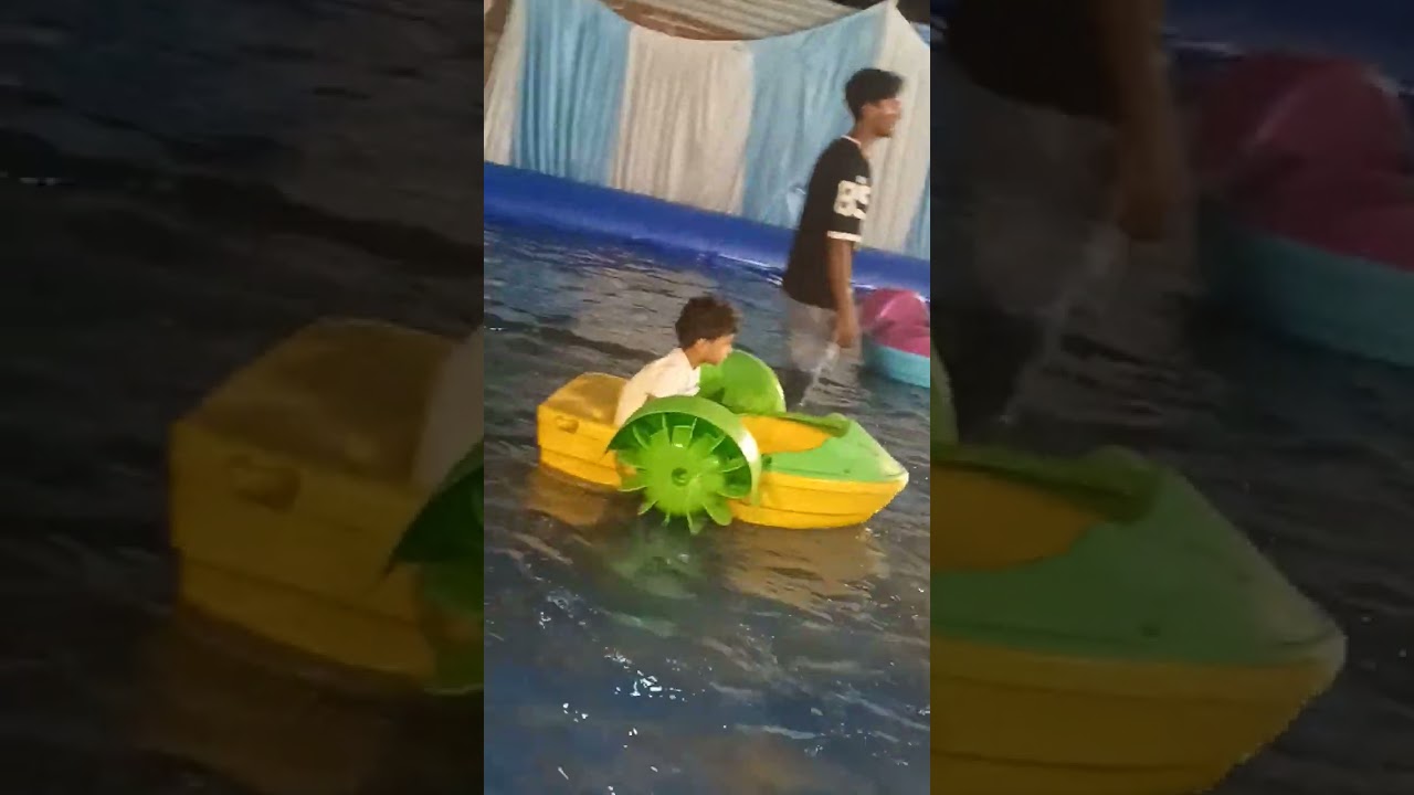 baby enjoying in boat #shorts #viral #trending #funny #baby #fun #lake #boat #ytshorts