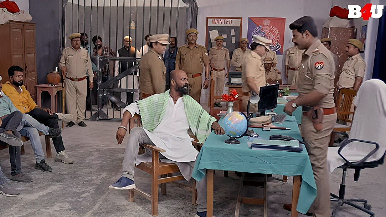 भारत मेरा देश है मेरी माँ है और मेरी माँ के घर में तेरे जैसे कदार को जीने का कोई हक़ नहीं है |