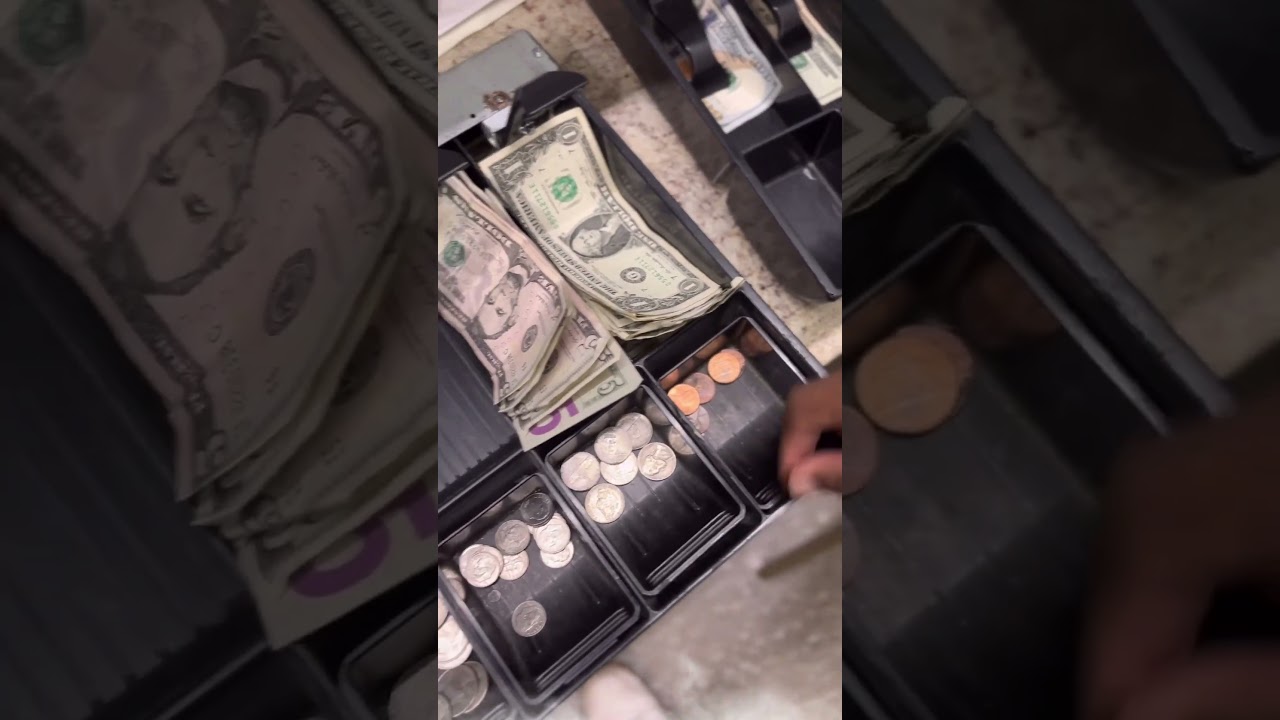 Assistant Manager Counting Cashiers Drawer | #Syraski