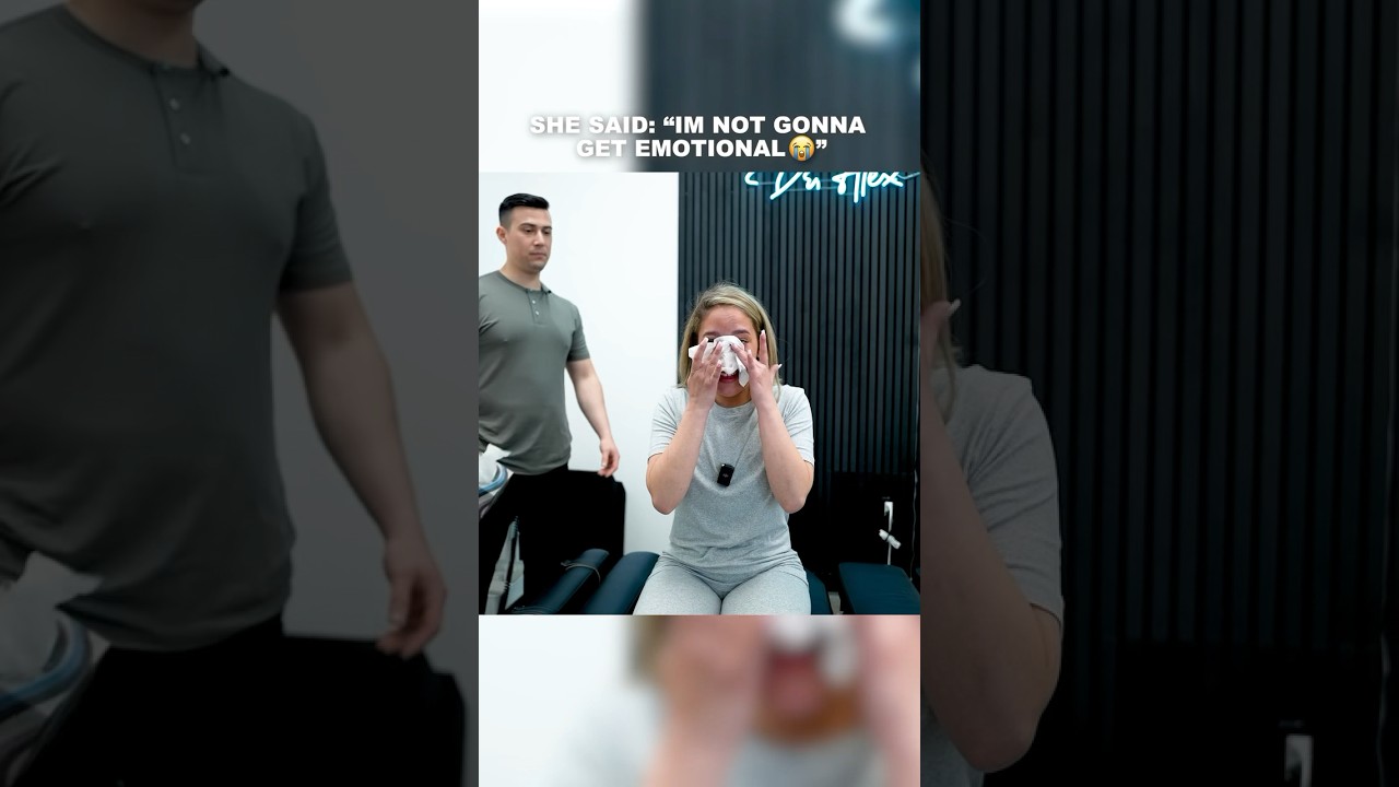 UNEXPECTEDLY Emotional Crack ‼️😭 #chiropractic #asmr #trending #shorts