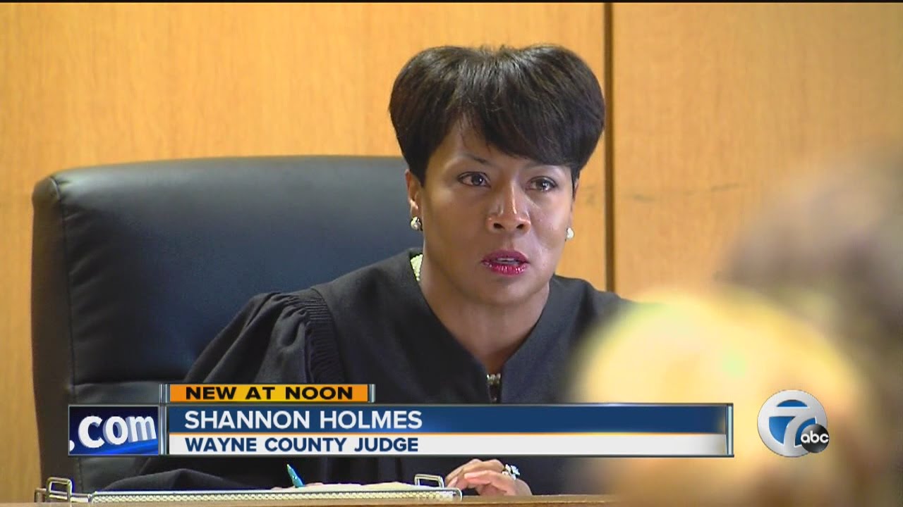 Judge Shannon Holmes recuses herself from trial of Charles Pugh