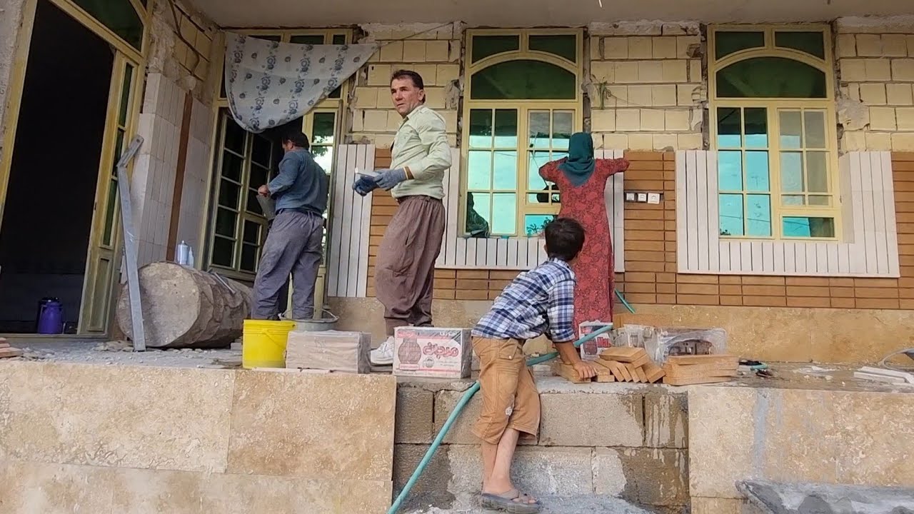 A strange story: Shadi feeds a hungry dog, then the dog speaks happily