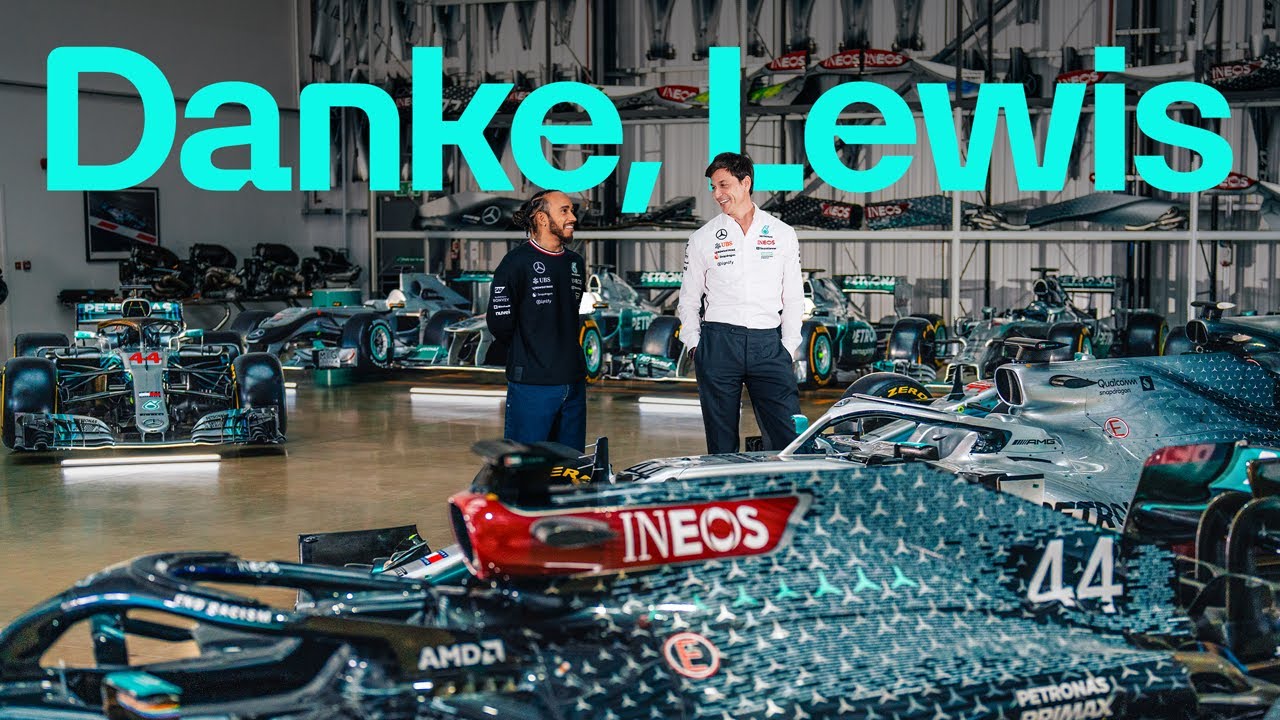 Льюис и Тото: путешествие в историю | Легендарные автомобили Mercedes F1 Льюиса и PETRONAS