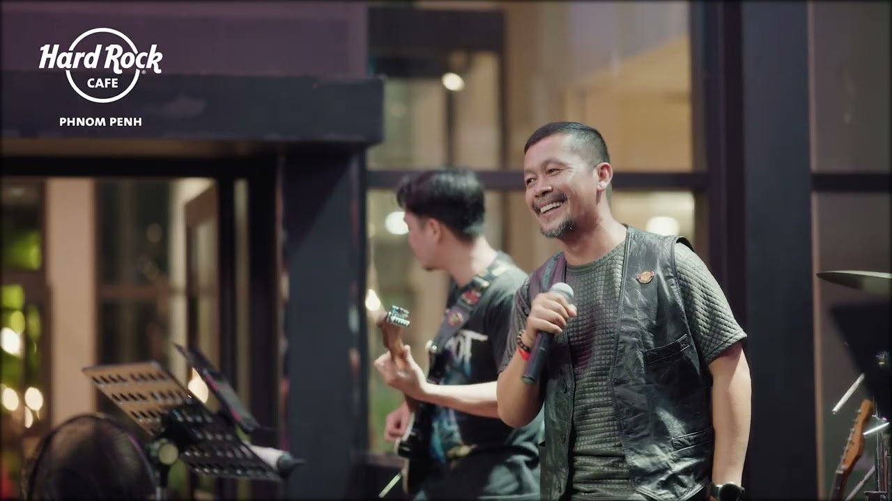 ទឹកលើស្លឹកឈូក - សុខ រក្សា | Live Performance Chuon Chantethya | cornerstone Band