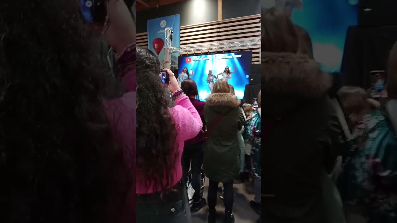 On a assisté à des performances de danse des @StormyShot à la Japan Manga Wave 2026 ! 😁🤩✨