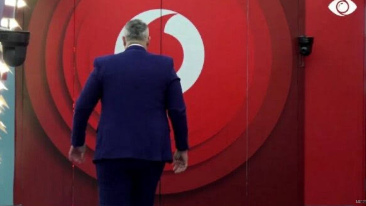 Rogerti l&euml; sht&euml;pin&euml; e BBV vjen n&euml; studion e Breaking?/ Zbuloni se &ccedil;far&euml; ndodhi...