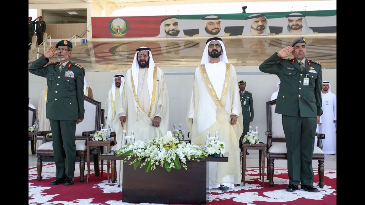 محمد بن راشد يرعى حفل تخريج الدورة الـ 44 من المرشحين الضباط بكلية زايد الثاني العسكرية في العين