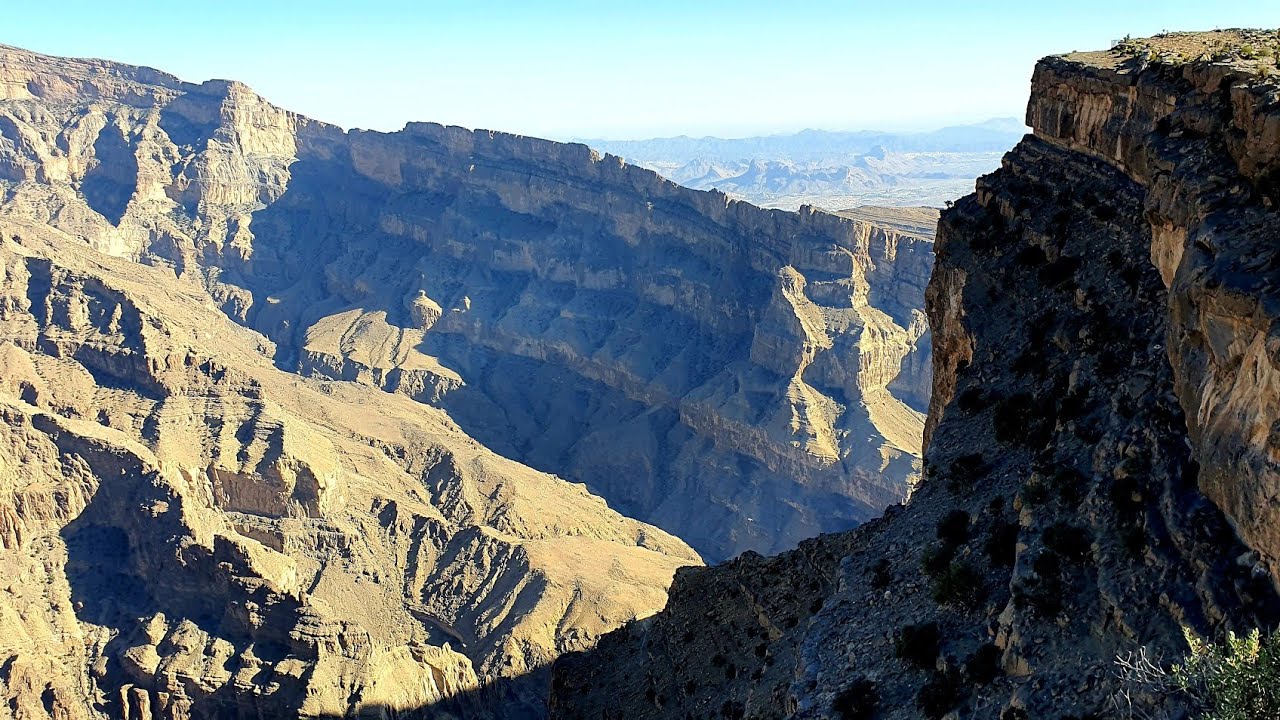 Road trip from Sohar to Jebel Al Akhdar and Jebel Al Shams, Oman