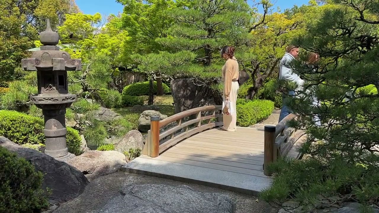 大濠公園日本庭園, 福岡市. April 14, 2025. (Apple iPhone 14 Pro Video)