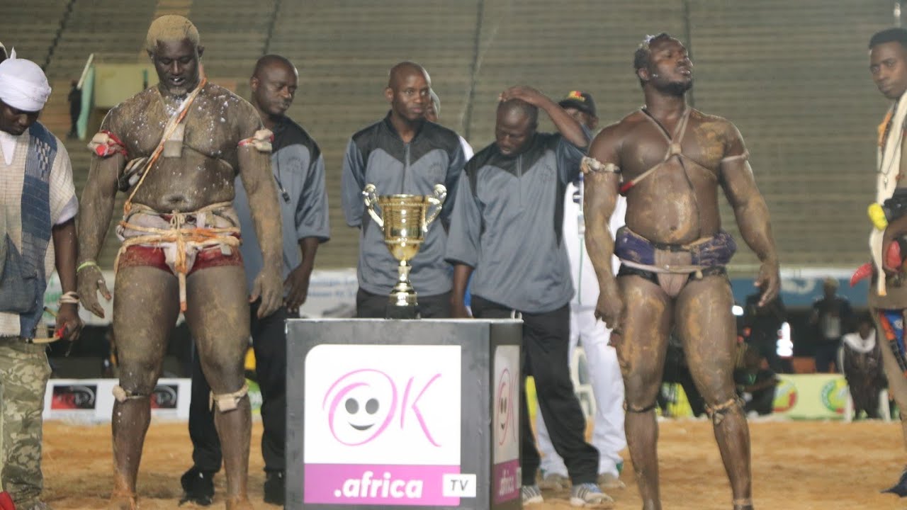 Int&eacute;gralit&eacute; combat Balla Gaye 2 vs Modou L&ocirc;  Cam&eacute;ra Lutte TV