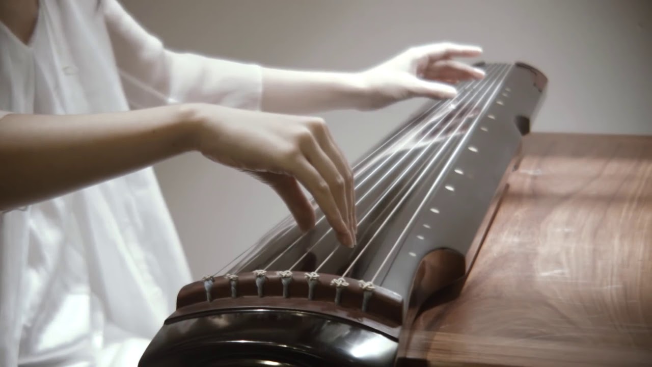 M&Uacute;SICA RELAJANTE : Upwards To The Moon -  Sa DingDing (GuQin : Instrumento Tradicional Chino)