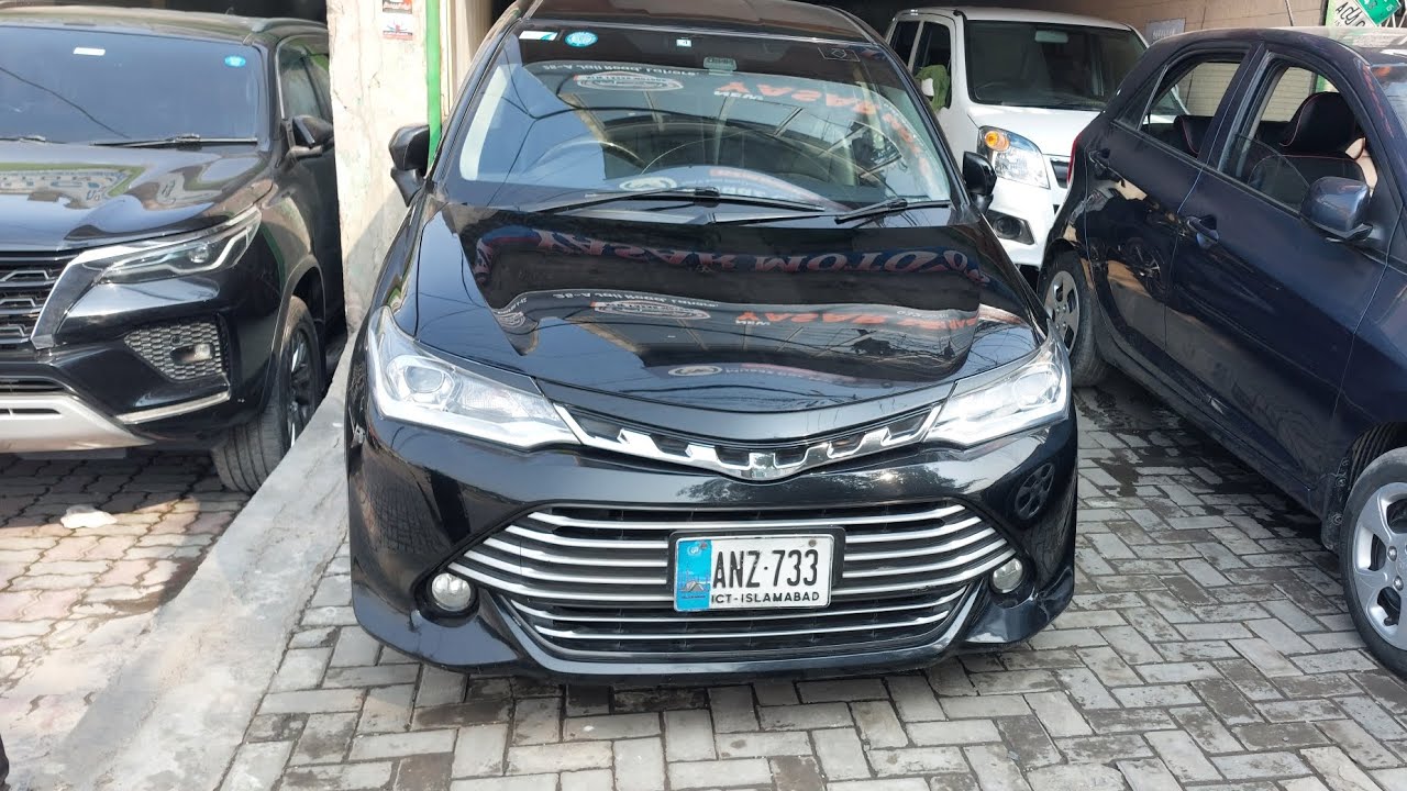 Toyota Axio Hybrid 2015