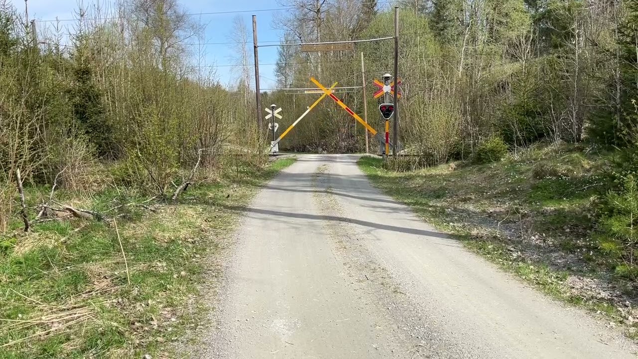 (Cam 3 / 3) Bergtr&auml;nget Railroad crossing, Dalskog, Mellerud, Sweden 1