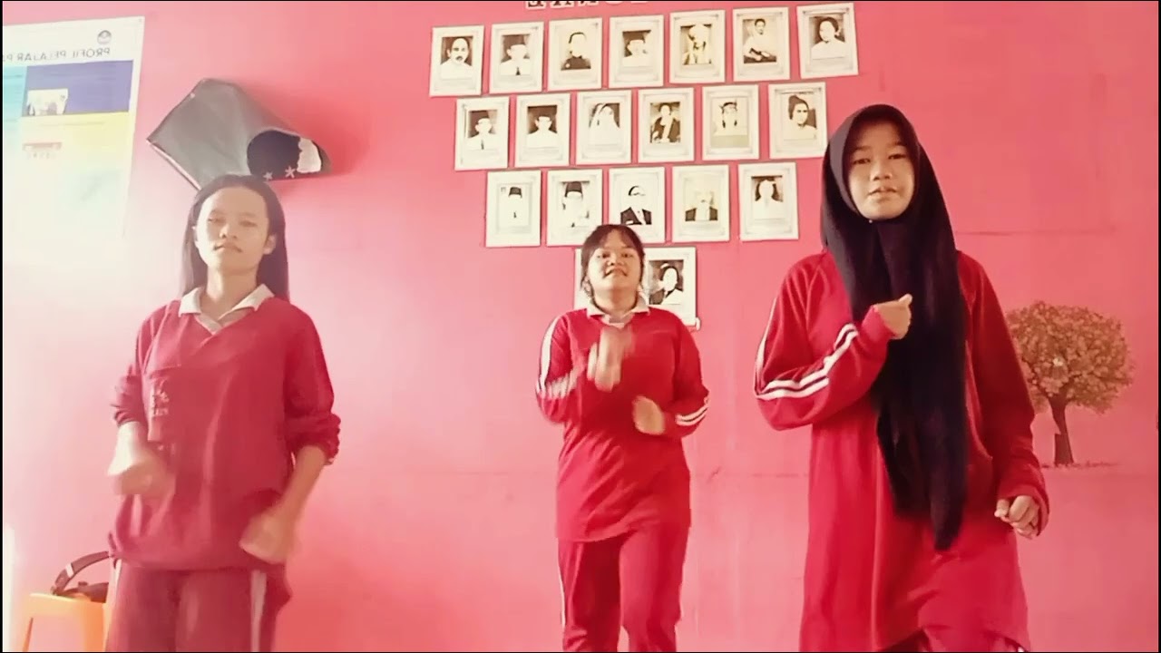 tugas penjas (senam pemanasan,inti, pendinginan) kelas Xl.5 kelompok5 nama:ESDITA,FIRMA, WILDA 