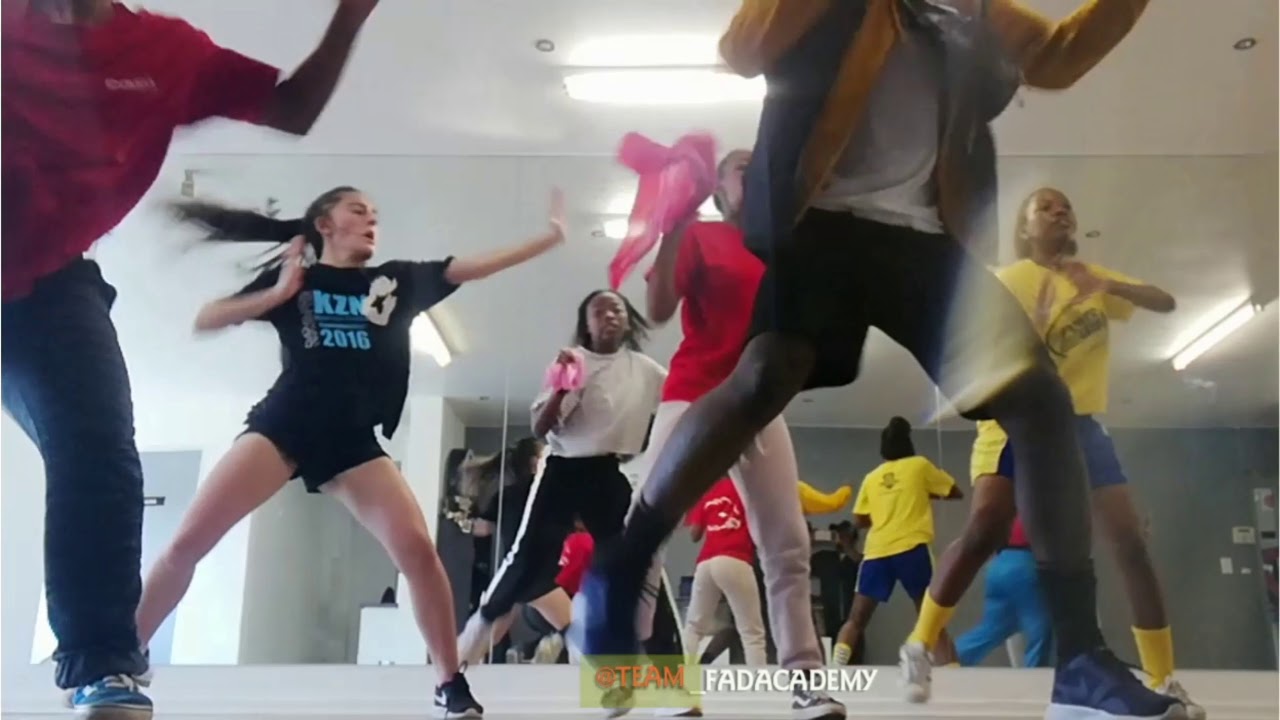 Master KG - Superstar [Feat. Mr Brown] ( afrodance class by @diddy_mayanda)