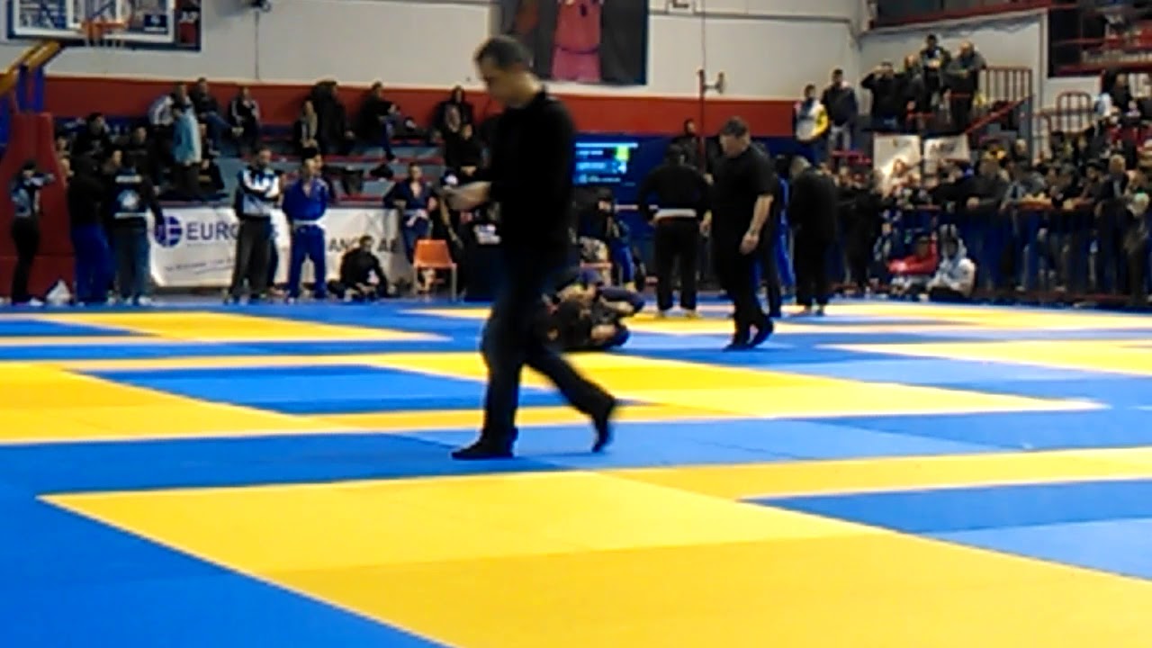 BJJ Spyros Stroumpis vs gavezos Greek Nationals brown belt adult Open