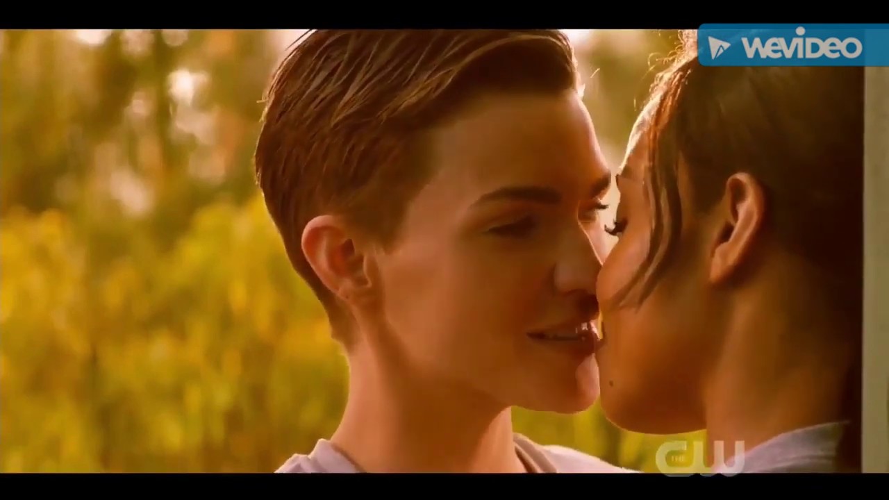 Kate and Sophie (Batmoore)- Rewrite the Stars