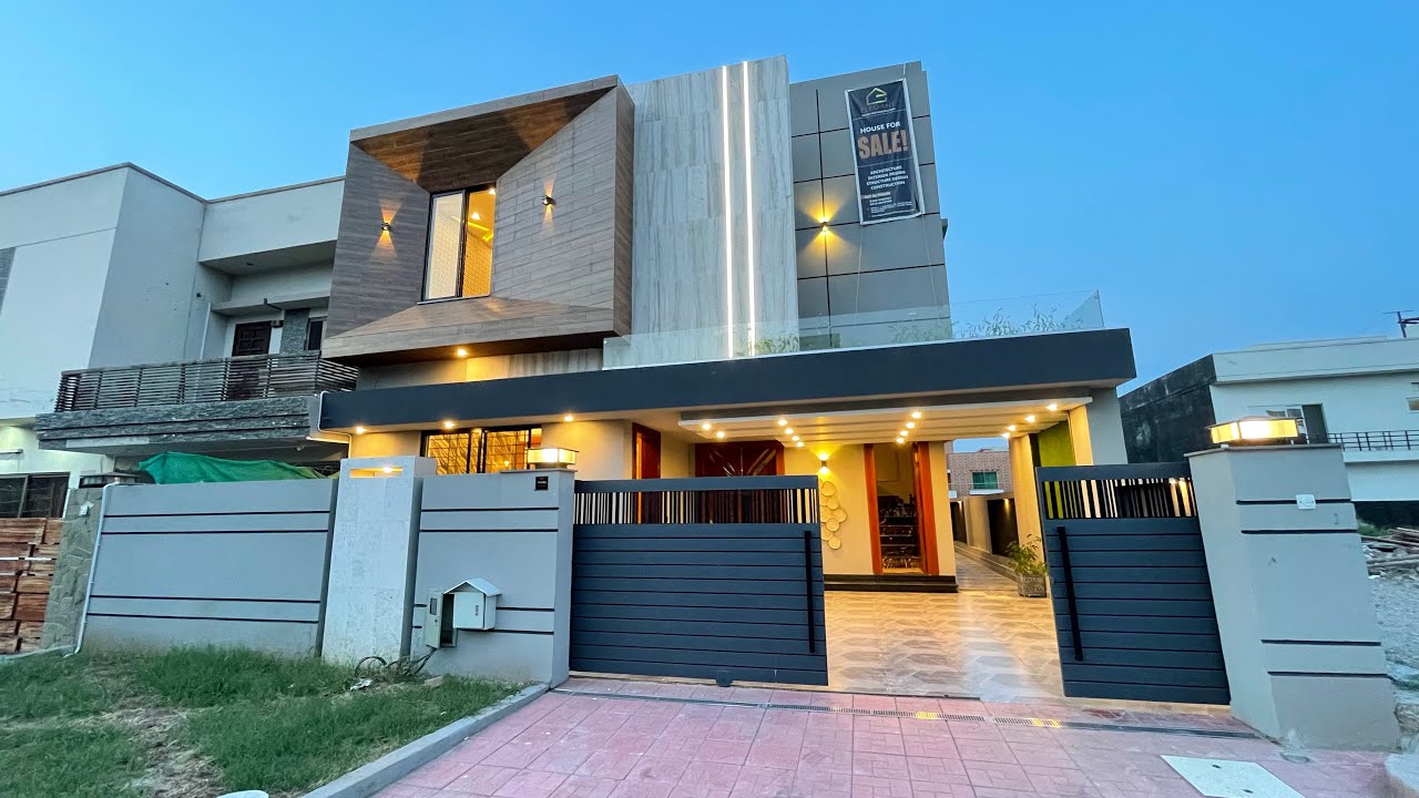 10 Marla Luxury Designer House For Sale in Bahria Town Rawalpindi Islamabad