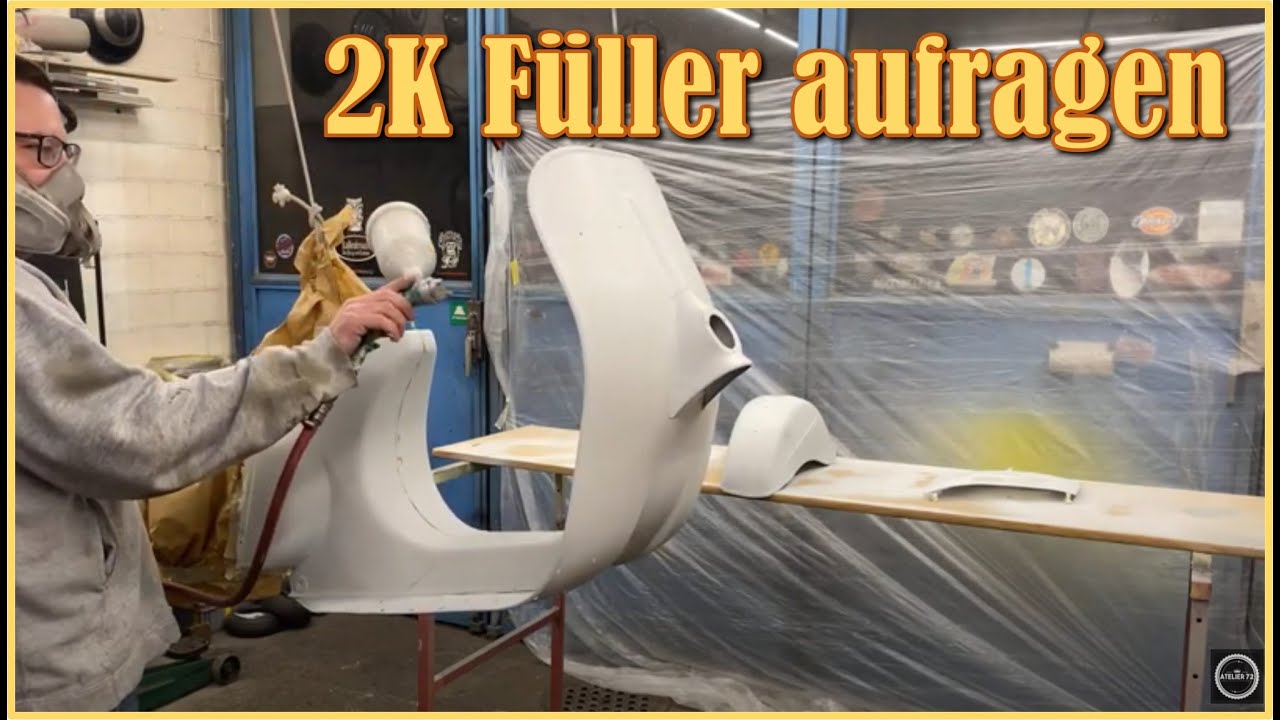 Vespa 50 / 2K Füller auftragen und Vorbereitung.