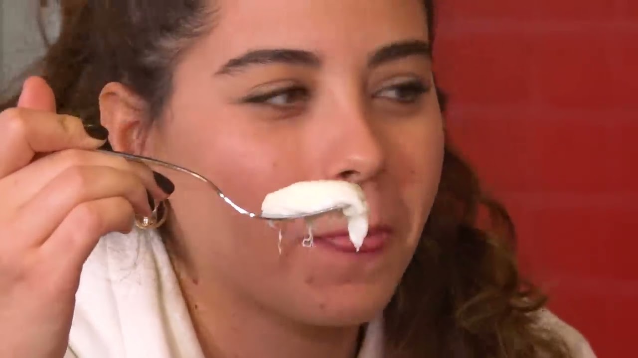 Aklına İlk Gelen Yemeği Ye