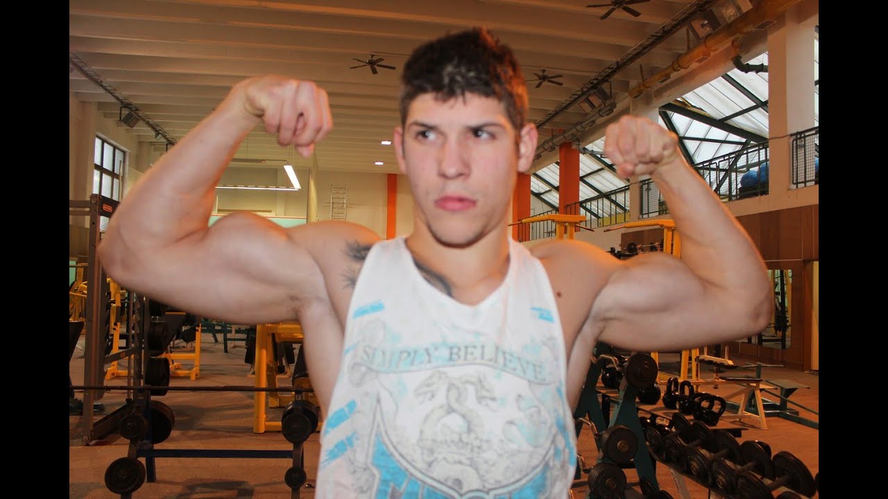 www.europebodybuilding.com- slovak  junior bodybuilder Tomas