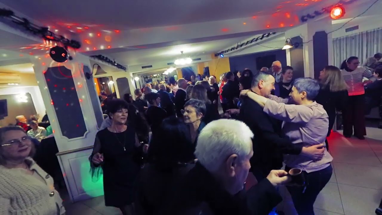BANU DE LA DUMBRAVA REVELIONUL ÎNTÂRZIAȚILOR 