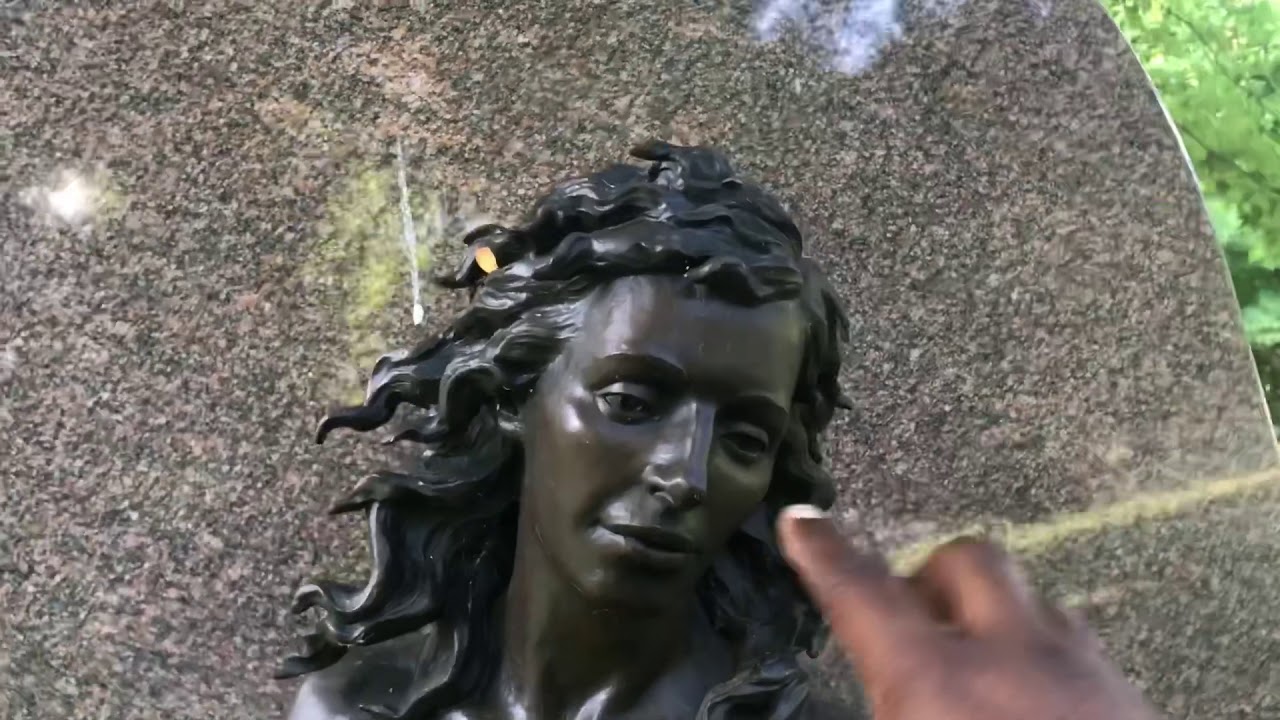 Historic Lakeland Cemetary - Eliot Ness, Al Lerner, Alan Freed and More!