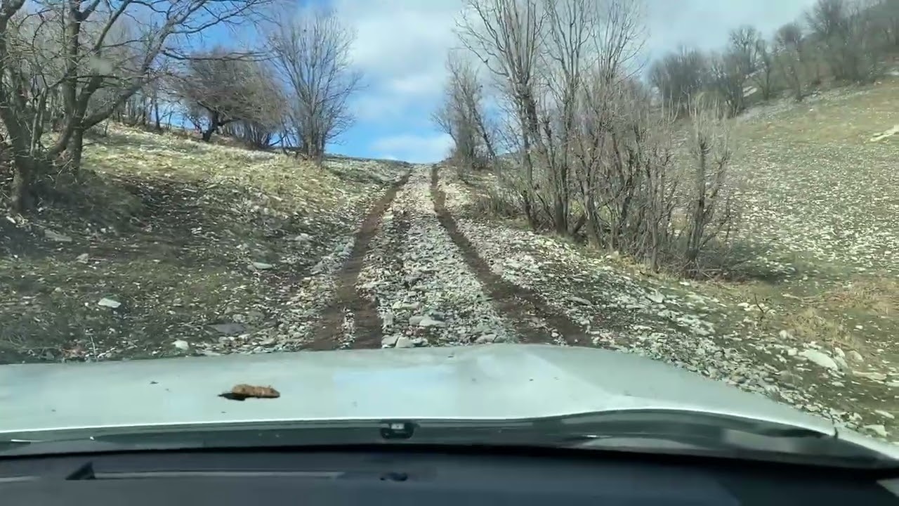 سروشتی کوردستان،  شارباژێر،  ڕێگای شاخاوی ٣