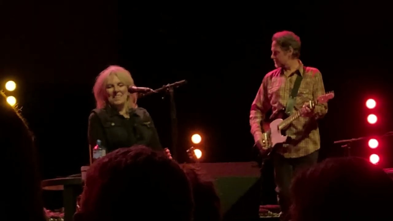 Lucinda Williams 