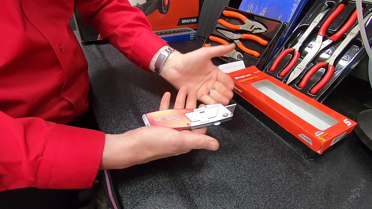 NICK THE TOOL: SNAP-ON AUTO LOADING KNIFE PN: UTK150