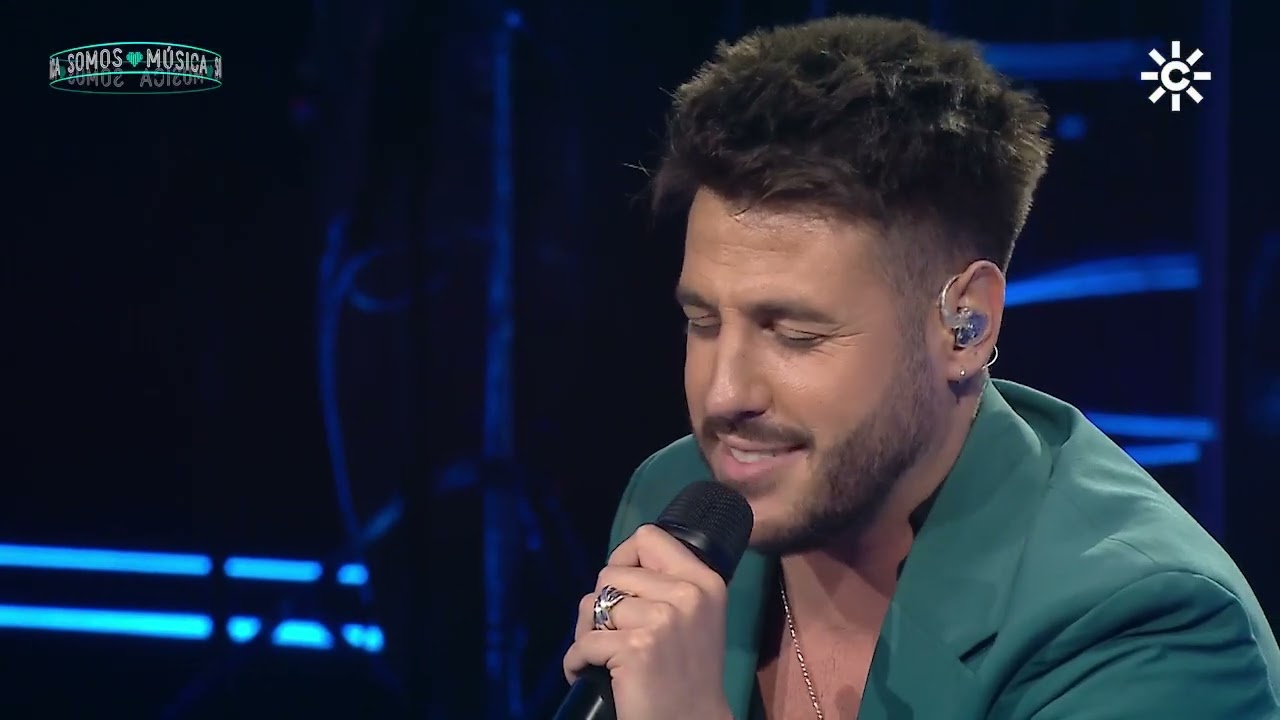 Antonio José canta 'El tiempo' en el set íntimo de 'Somos Música'
