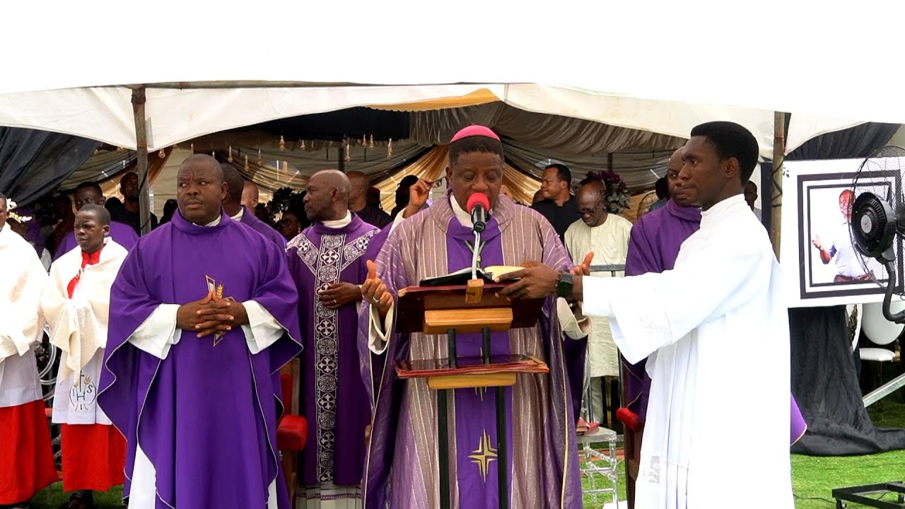 Bishop Onah Celebrates Requiem Mass for Senator Simon Ayogu Eze