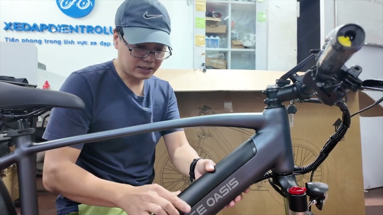 unbox chiếc D30C của thương hiệu ADO từ Đức tại xedapdientroluc.vn