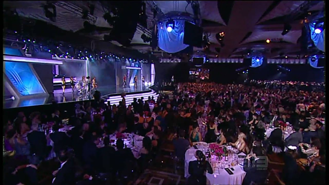 Gabriella Cilmi - Hearts Don't Lie - 52nd Annual TV Week Logie Awards 2010