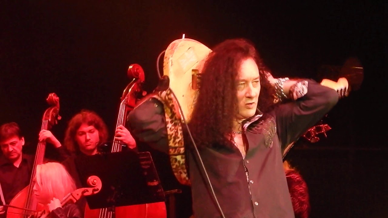 Rock meets Classic Ian Gillan (deep Purple)  Highway Star - Alex Beyrodt on fire - Solo