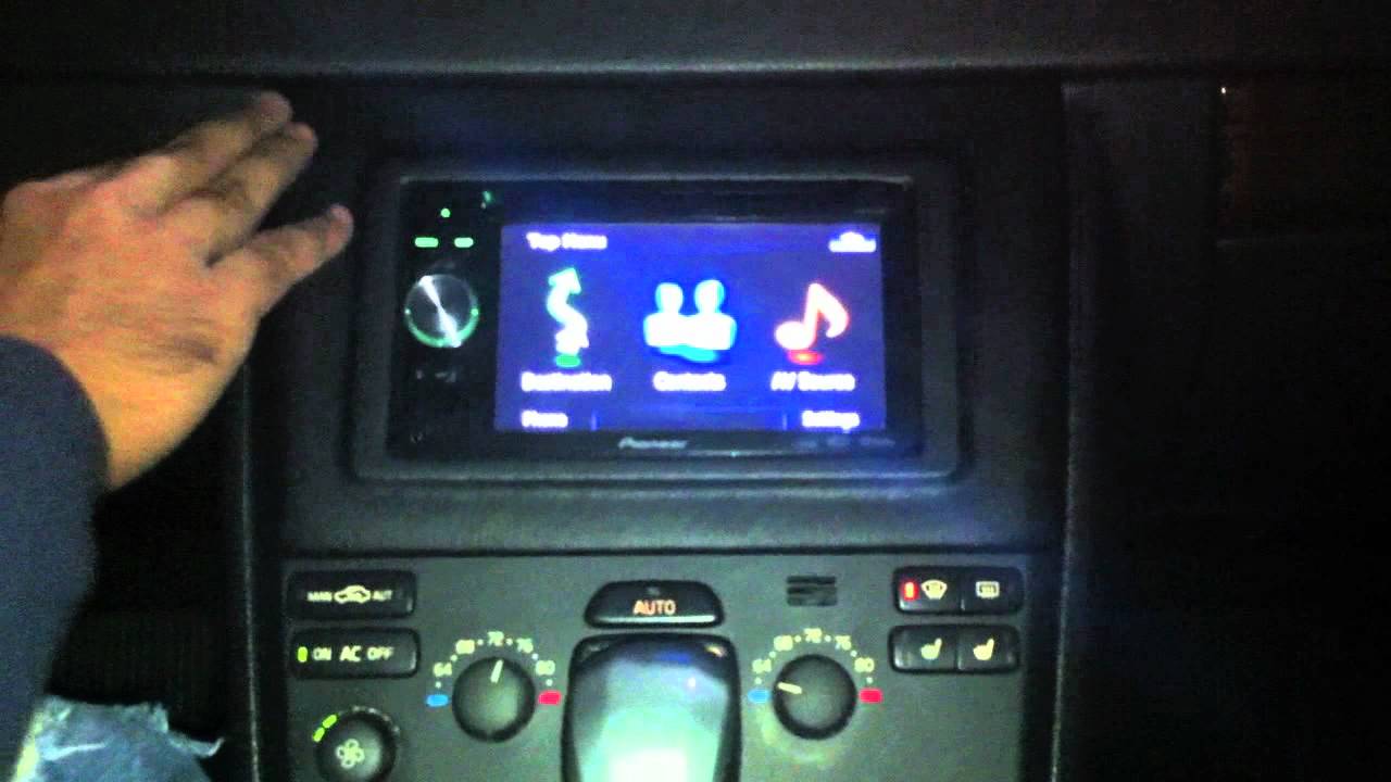 Volvo XC90 Aftermarket Pioneer Double Din Navigation